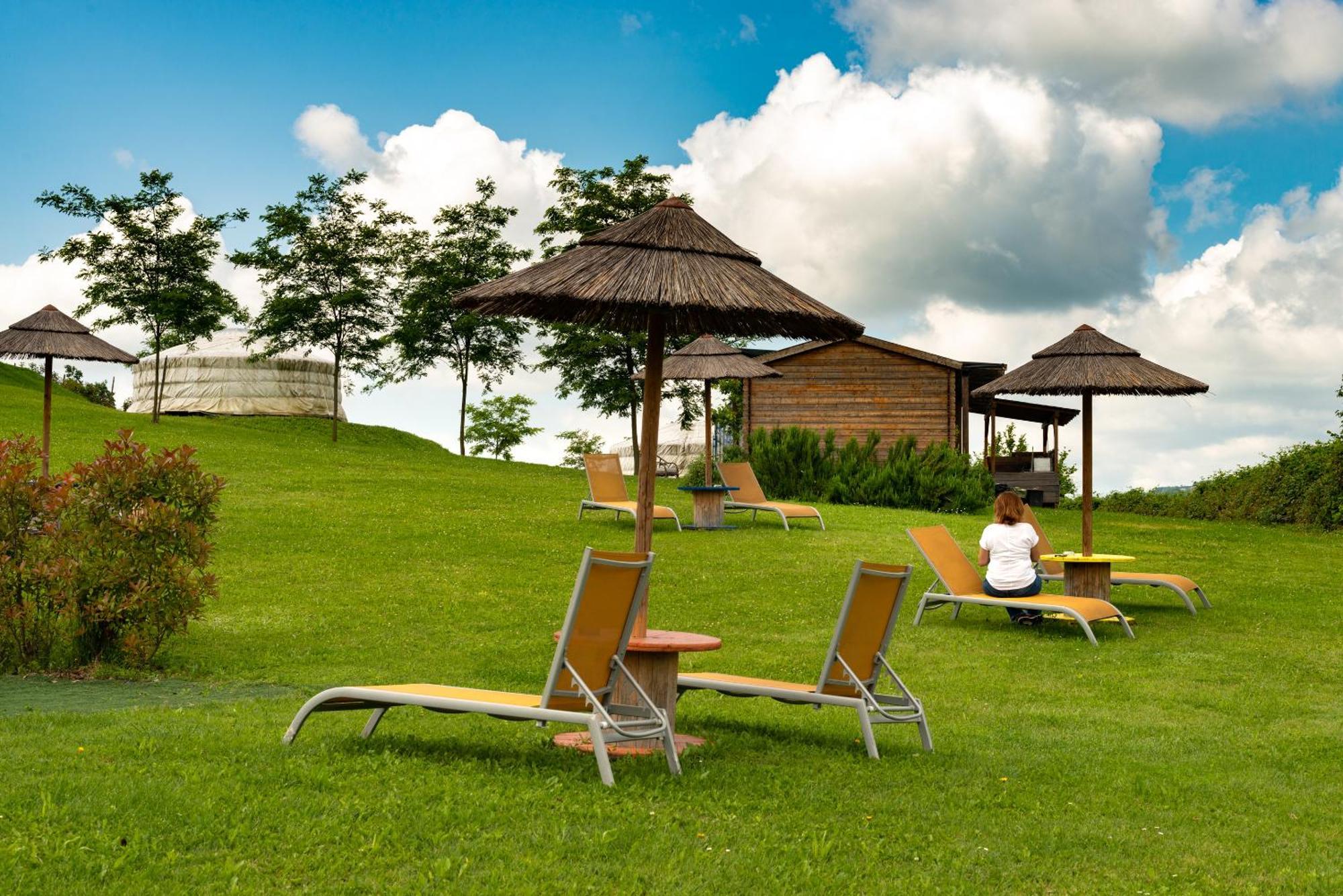 Yurte In Langa Hotel Bosia Exterior photo