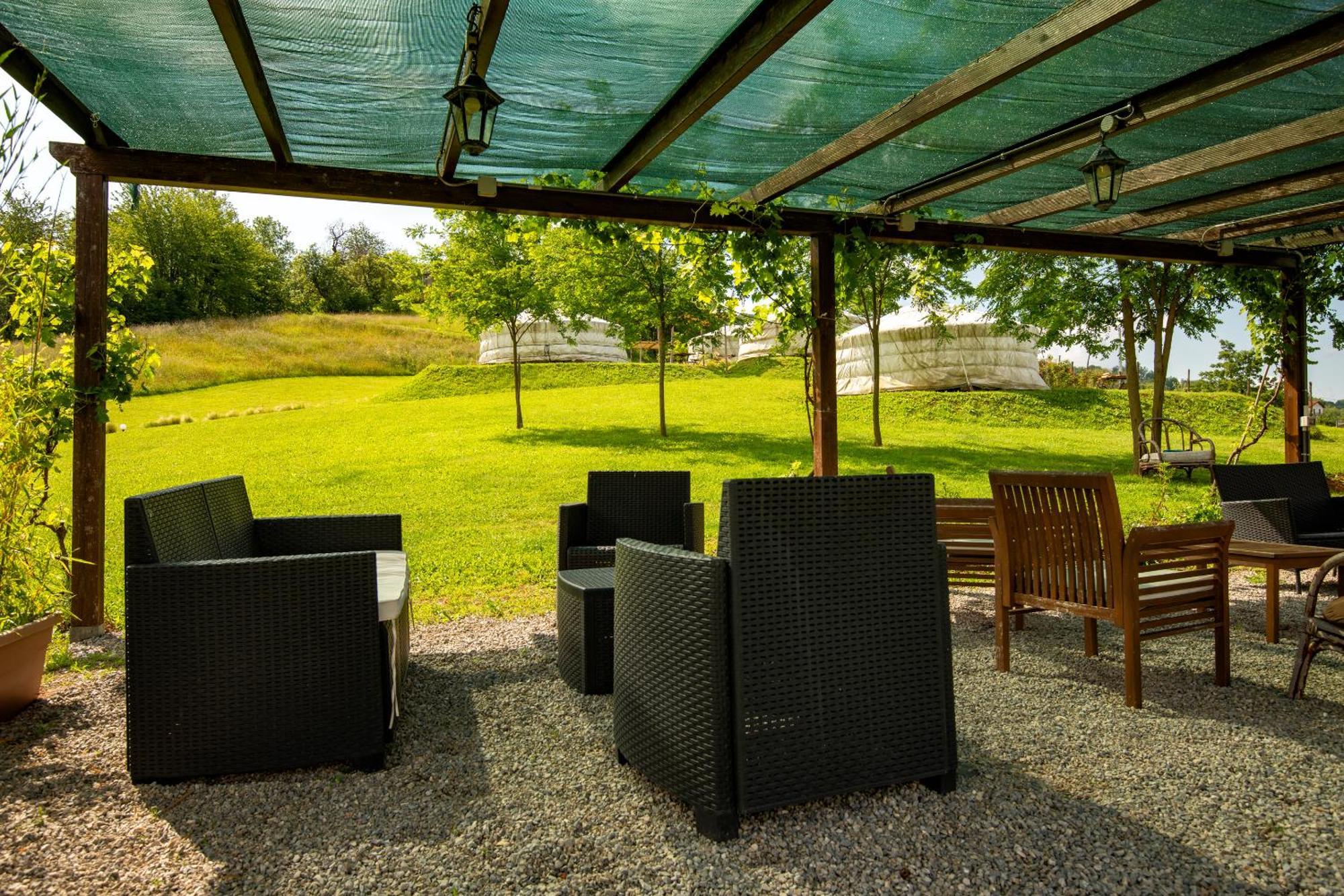Yurte In Langa Hotel Bosia Exterior photo